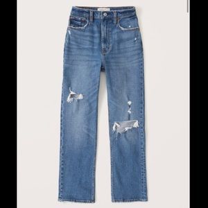 A&F Ultra High Rise Ankle Straight Jean 24S